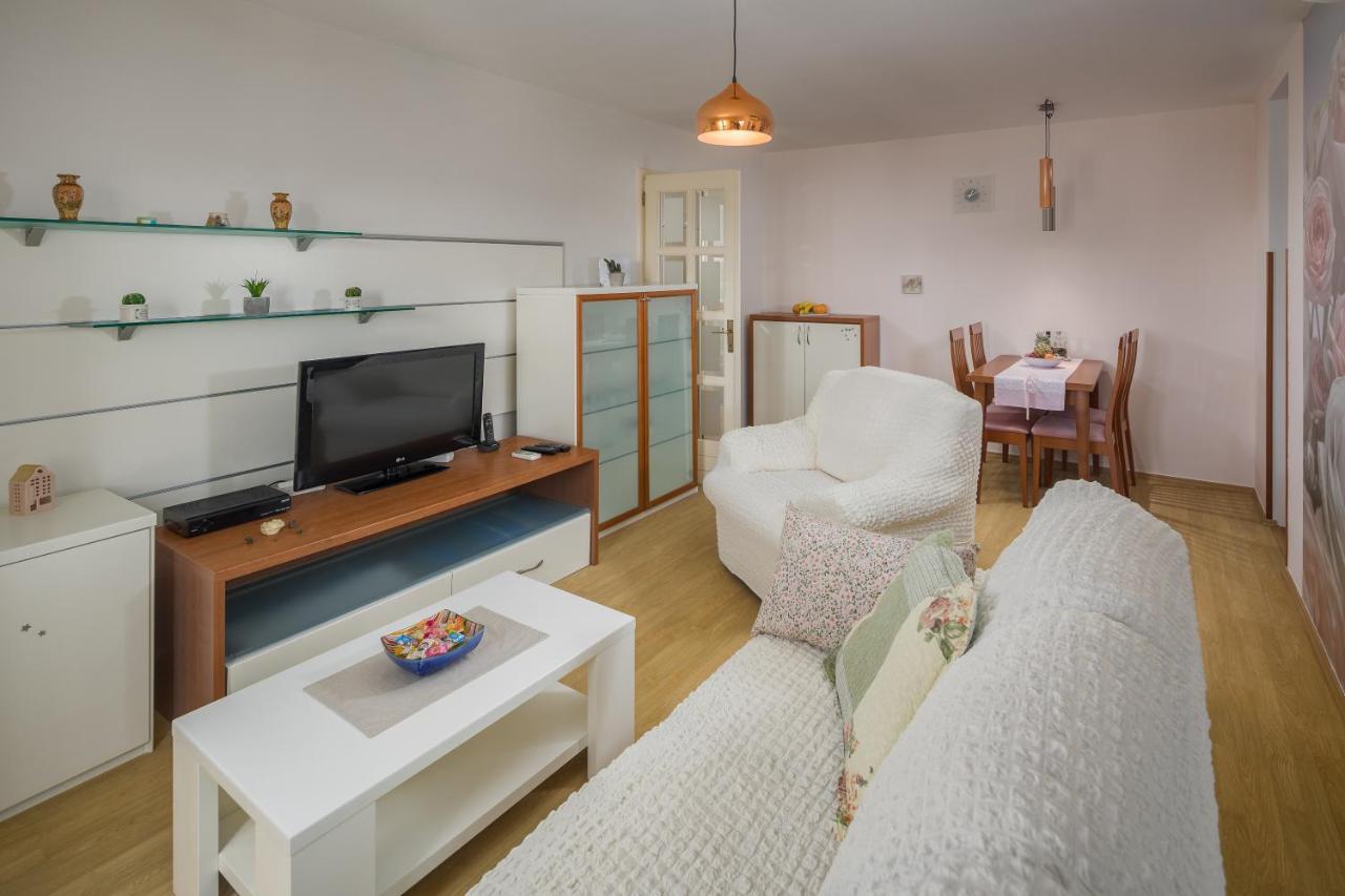 Kukci Apartment Buitenkant foto